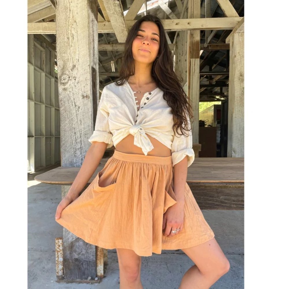 Women's brown skirt